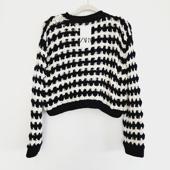 Zara Black & Cream Beige Cropped Striped Knit Sweater with Pockets Size Medium - Picture 3 of 6